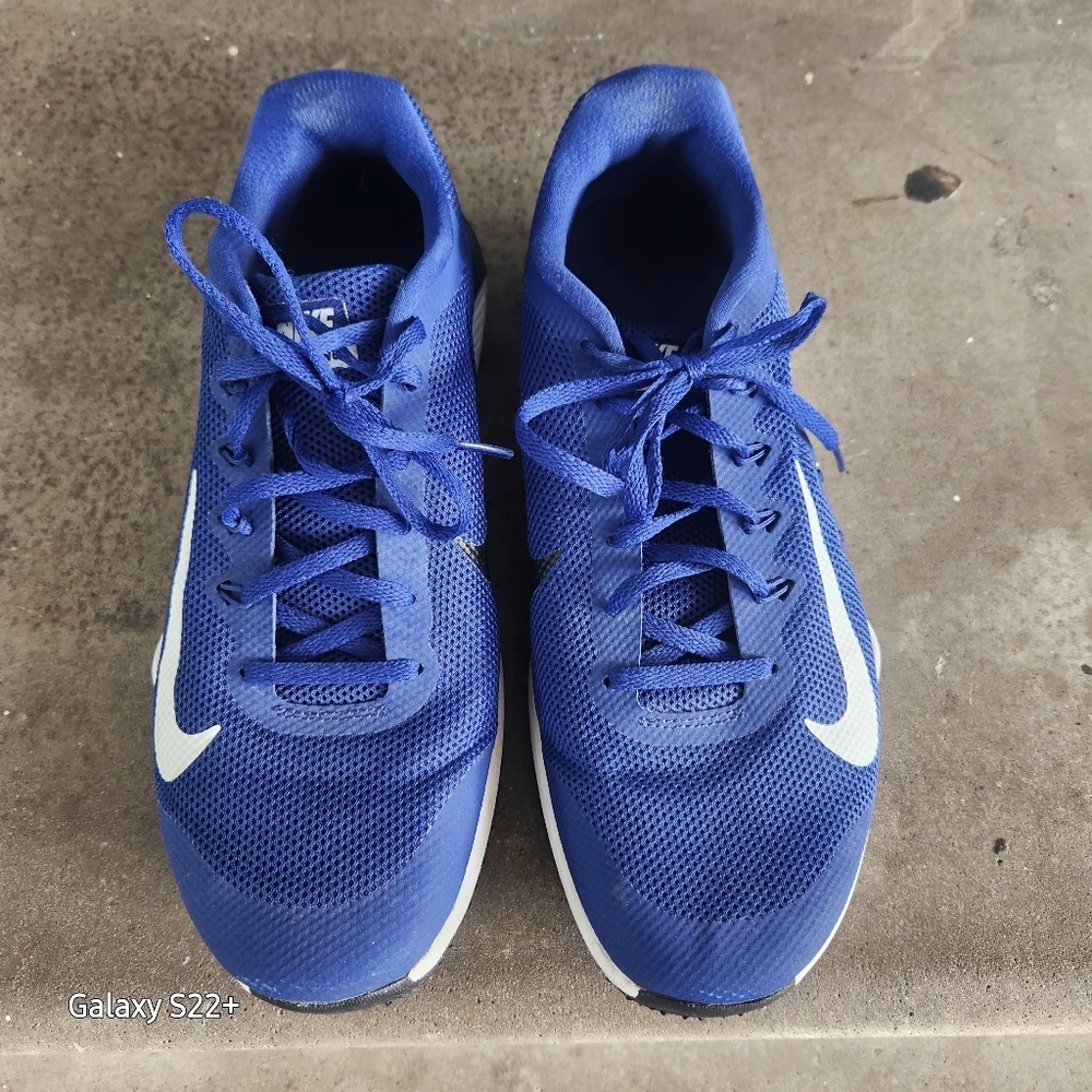 NIKE 12 BLUE AND WHITE ATLHETICS TENIS - Picture 2 of 10